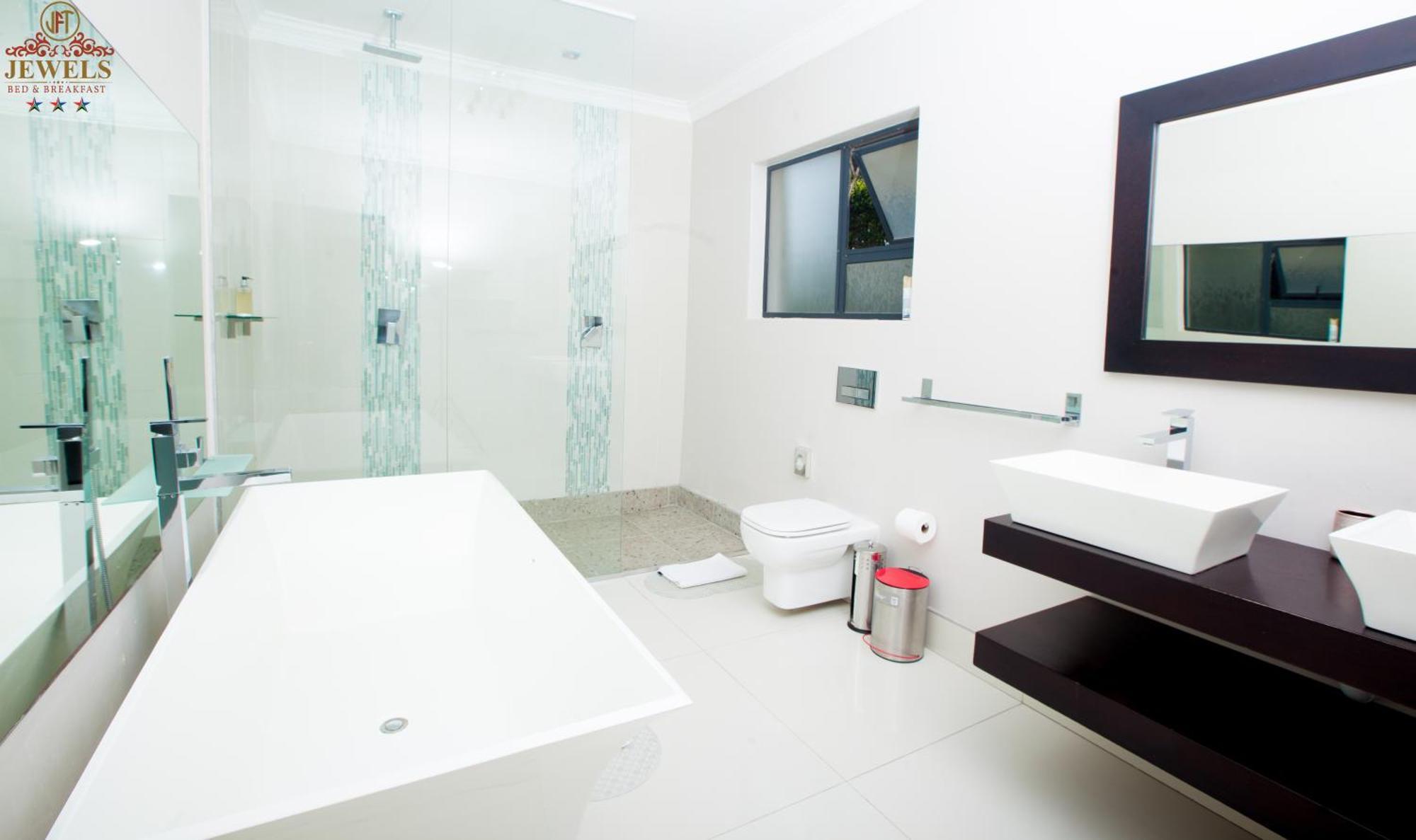 איסט לונדון Jft Jewels Guest House מראה חיצוני תמונה