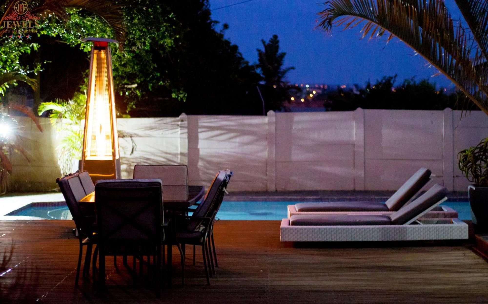 איסט לונדון Jft Jewels Guest House מראה חיצוני תמונה