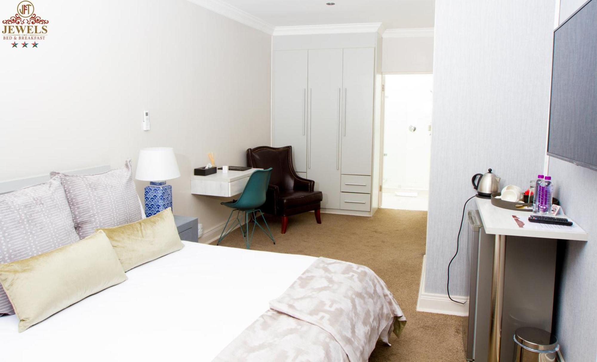 איסט לונדון Jft Jewels Guest House מראה חיצוני תמונה