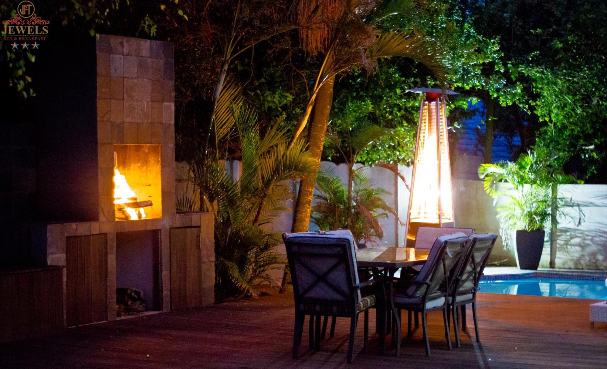 איסט לונדון Jft Jewels Guest House מראה חיצוני תמונה